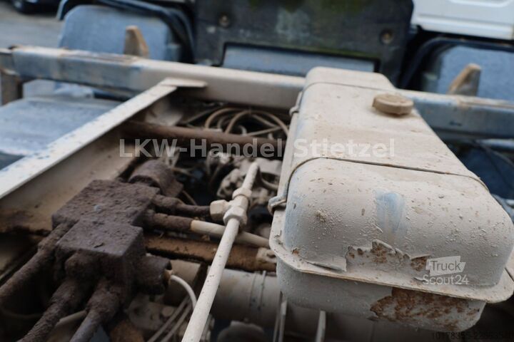Camion-benne tricar MAN 15.264 K L82, Meiller 3-S.-Kipper, ABS, AHK.