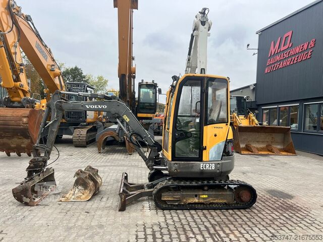 Miniexcavadora Volvo ECR 28