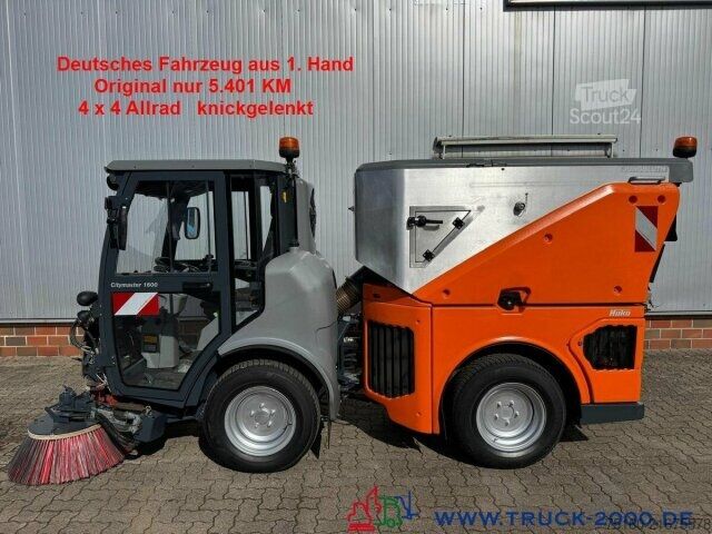 Balayeuse de voirie Hako Citymaster 1600 4x4 Sweeper - 5.401 BH + Klima