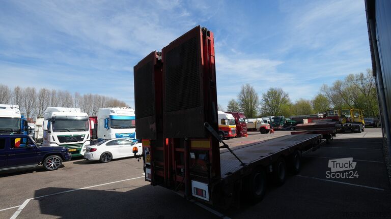 Polovični polnilnik z nizkim nakladanjem Nooteboom 3 axle semi low loader extendable