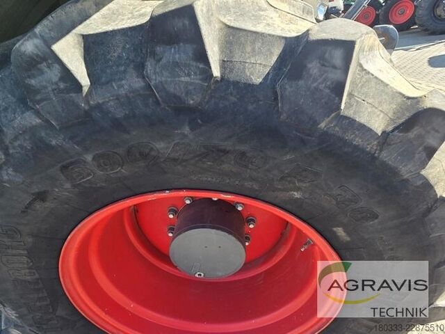 Tractor Fendt 828 VARIO S4