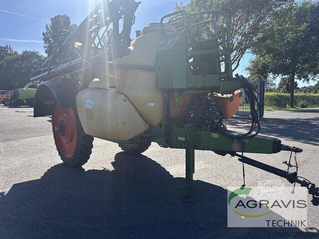 Pulverizator de pesticide Amazone UX 4200