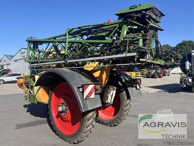 Pulverizator de pesticide Amazone UX 4200