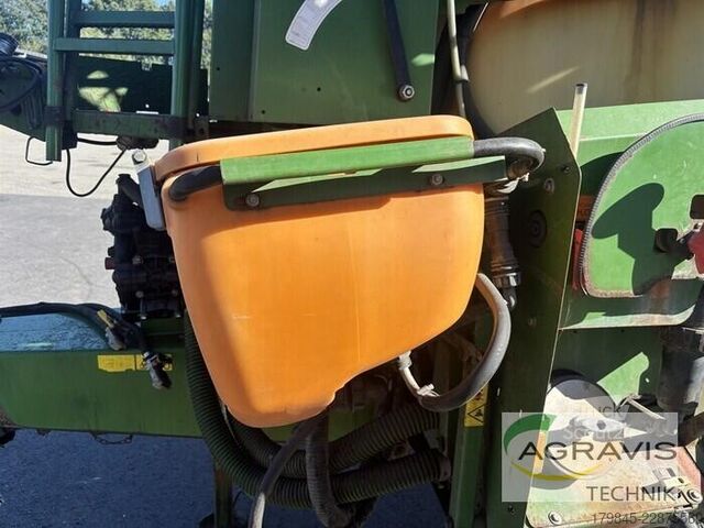 Pulverizator de pesticide Amazone UX 4200