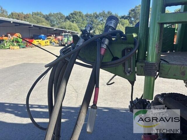 Pulverizator de pesticide Amazone UX 4200