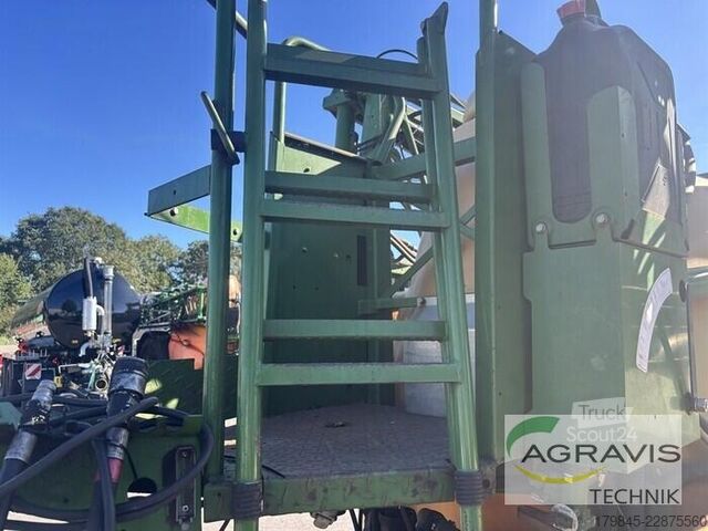 Pulverizator de pesticide Amazone UX 4200