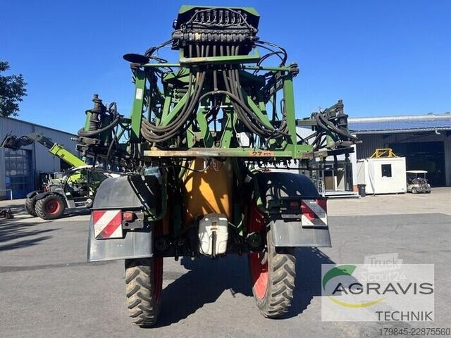 Pulverizator de pesticide Amazone UX 4200
