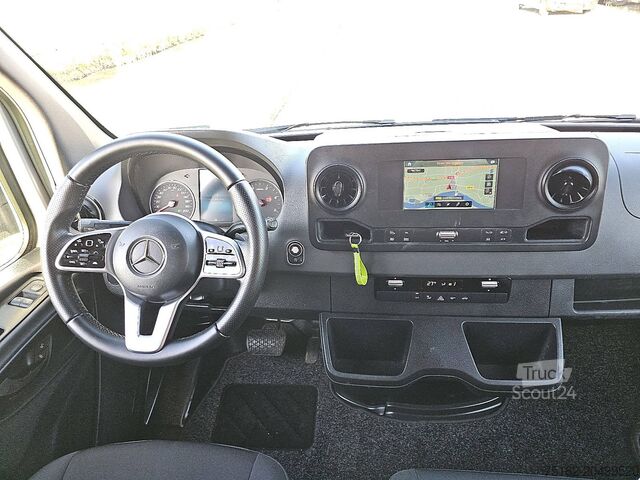 Camioneta familiar de techo alto MERCEDES-BENZ SPRINTER 316 L2H2 Navi RWD!