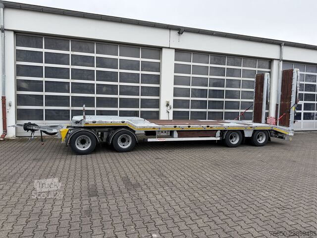 Tieflader Anhänger Möslein T 4 VB H2  neuer 4 Achs Tieflader hydraulischen Rampen