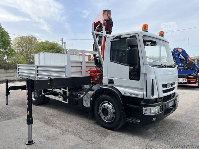 LKW mit Festaufbau und Kran Iveco Eurocargo 180e28