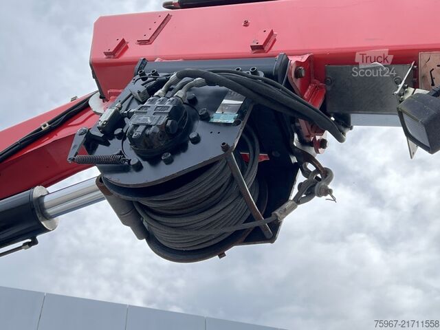 LKW mit Festaufbau und Kran Iveco Eurocargo 180e28