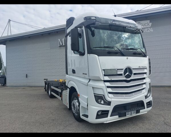 LKW-Fahrgestell MERCEDES-BENZ Actros L 25 6x2 - Actros L 2546 L 6x2