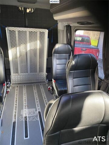 минибус Mercedes-Benz Sprinter 519 CDI 4x2 minibus – 17 seats and approv