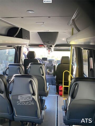 минибус Mercedes-Benz Sprinter 519 CDI 4x2 minibus – 17 seats and approv