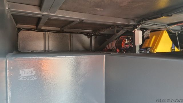 Turistični avtobus TEMSA 8 x Prestij SX Automatik  Novo Lux Stock Daily