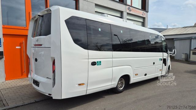 Minibusz IVECO 2x Daily 70 Lagerfahrzrug Ferqui Sunrise 2,5 m B