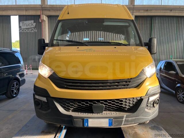 Transport de personnes IVECO Daily
