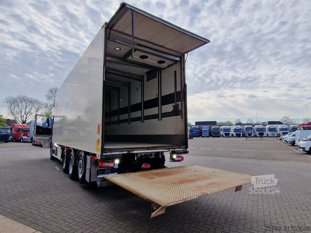 Chladírenská/mrazírenská přeprava Volvo FH 16.750 XL 8x4*4 - Carrier Supra 1150 MT - Bi...