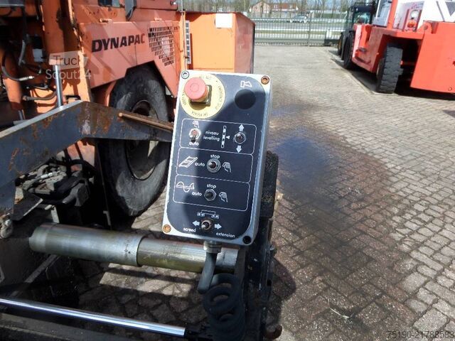 Paver Dynapac F 8-4W