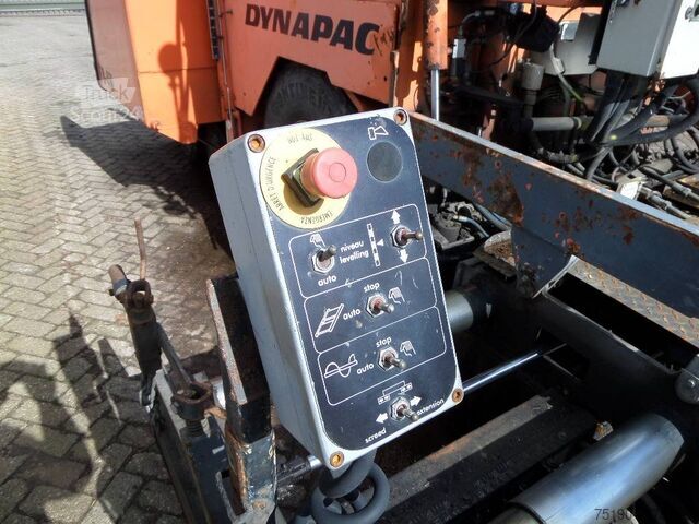 Paver Dynapac F 8-4W