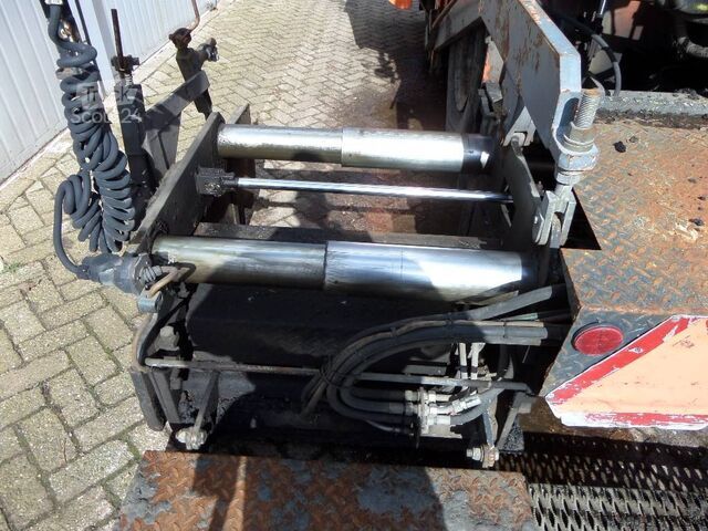 Paver Dynapac F 8-4W