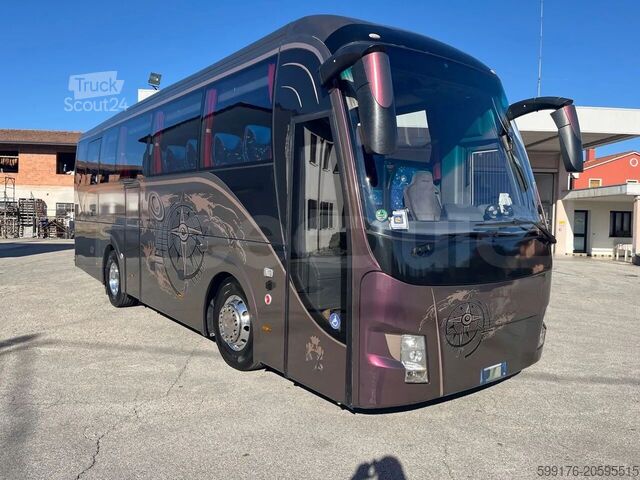 Tur aracı Barbi Maestro