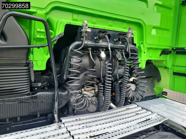 Volumetrekker MAN TGX 18.460 4X2 XXL Mega Retarder 2xTanks