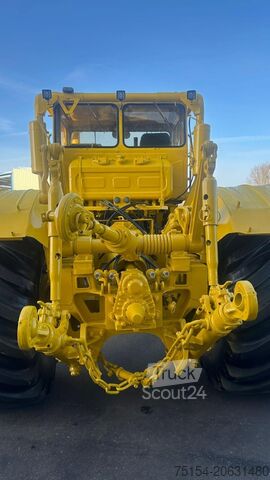 Traktors Kirovets K700A V8