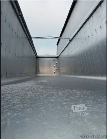 Sklopný návěs SCHMITZ CARGOBULL SKI 24  10.5  GETREIDE KIPPER