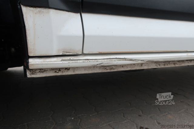 Dubă pick-up VOLKSWAGEN Nr.272 Crafter Pritsche 35 DOKA / SHZ / Kamera /