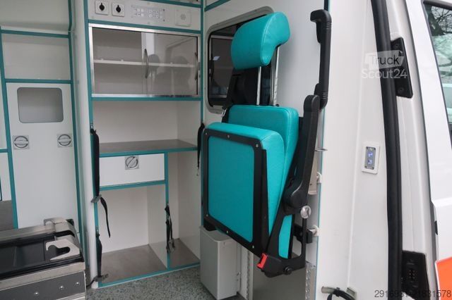 Brandweerwagen VOLKSWAGEN T6 Transporter Hochdach lang/KTW/Klima/Automatik