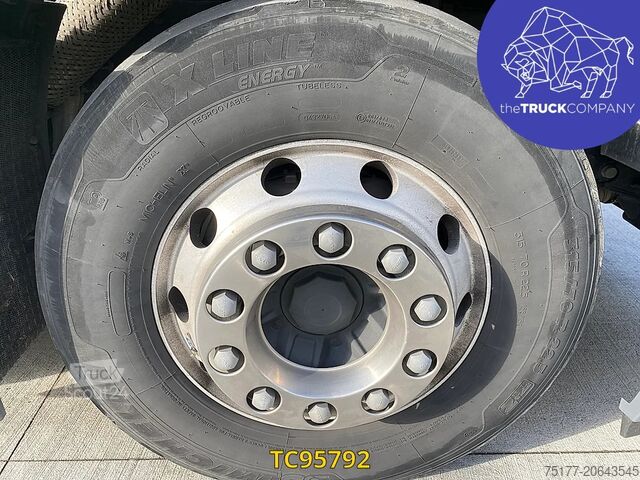 Estándar-SZM Volvo FH 500