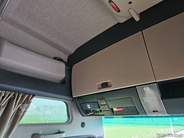 Estándar-SZM M.A.N. 26.500 TGX 6X2