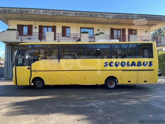 Autocarro interurbano IVECO Carvin