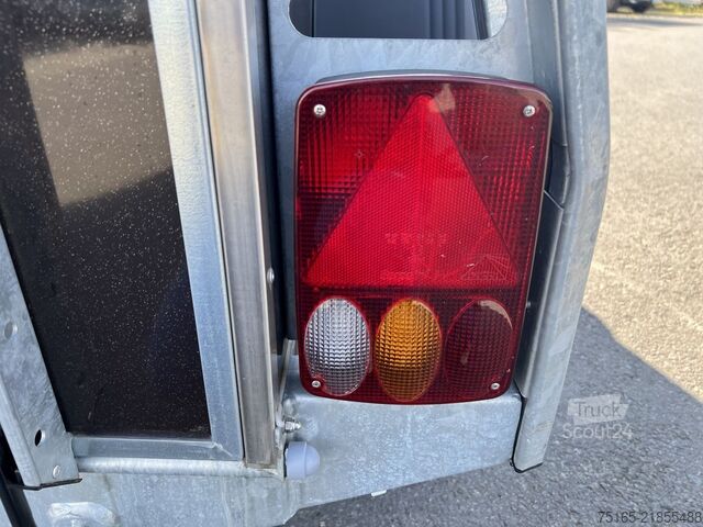 Atrelado de transporte de cavalos Böckmann Comfort Pferdeanhänger