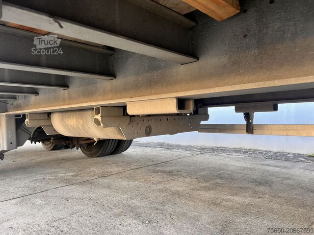 Alacsony rakodószintű pótkocsi Humbaur HTD 30 3 Achs Tiefladeranhänger, verzinkt