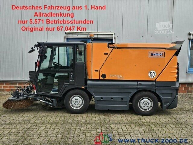 Gatusopmaskin Schmidt Swingo 200+ 3 Besensystem + HD Reiniger & Lanze