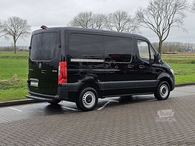Bestelauto MERCEDES-BENZ SPRINTER 211 CDI AUT. L1H1