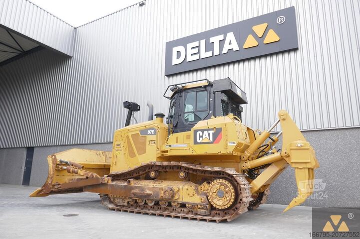 Dozers Caterpillar D7E