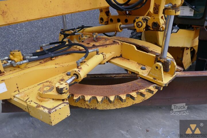 Γκρέιντερ Volvo G720B