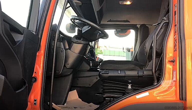 Dreiseitenkipper LKW Mercedes-Benz Arocs 2643 Bordmatik Palfinger Kran18002