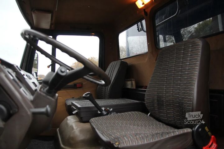 Paarden transport Mercedes-Benz SK 814 4x2 - Full Steel Suspension - Manual Gea...