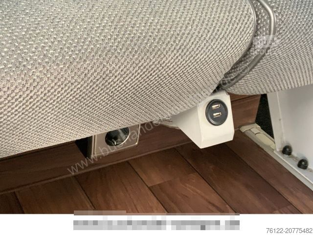 Autocar à impériale NEOPLAN Skyliner L / S 531 DT / 431 DT / Astromega