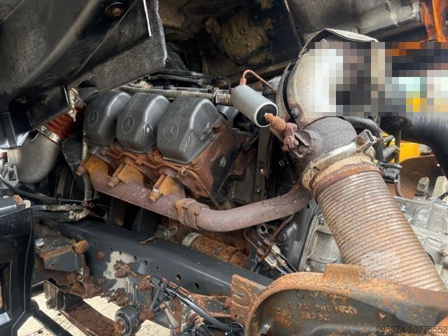 Standardni vlačilec MERCEDES-BENZ 3343 Actros MP1 6x6 Klima Nebenantrieb Allrad