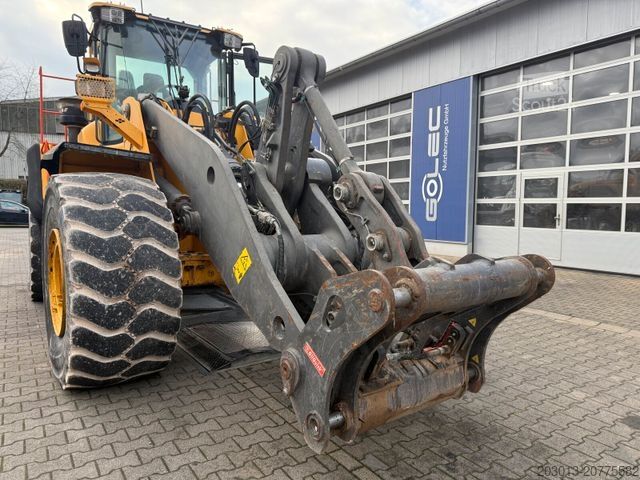 Kolesni nakladalnik VOLVO L150H Radlader *Schnellwech. *Waage *3. Funktion