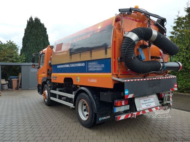 Balayeuse de voirie MERCEDES-BENZ ATEGO 1523 4x2 FAUN Viajet 6R/H HD 100 Bar