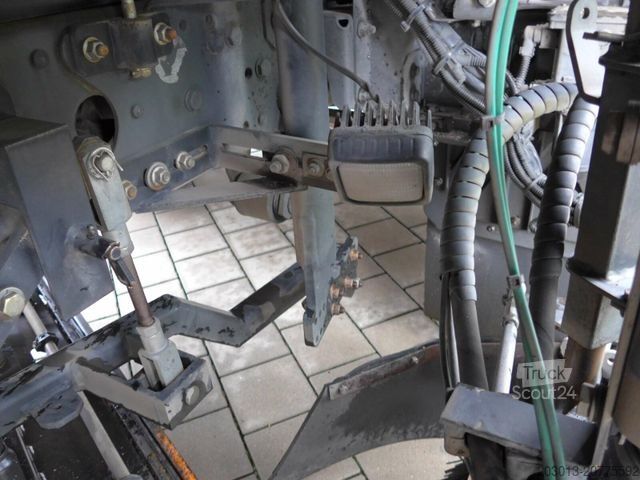 Balayeuse de voirie MERCEDES-BENZ ATEGO 1523 4x2 FAUN Viajet 6R/H HD 100 Bar