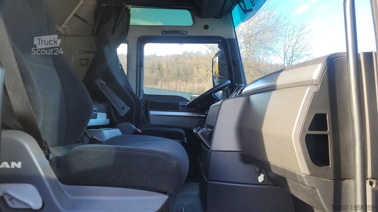 Volumen SZM MAN 18.440 XXL Mega 2 Tank