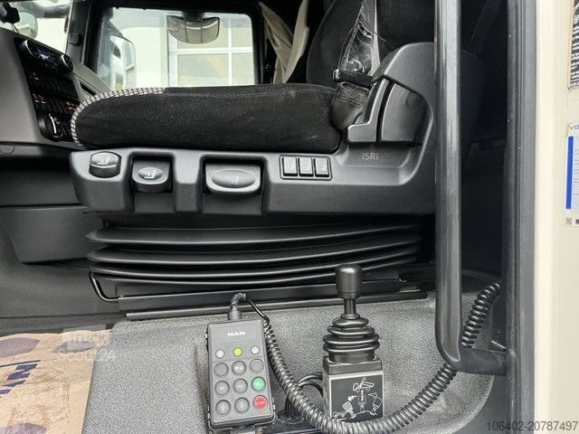 Standardni vlačilec MAN TGX 18.460 4x4H BLS