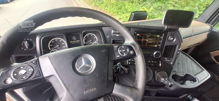 Stumdomas tentas Mercedes-Benz 1845 Jumbo